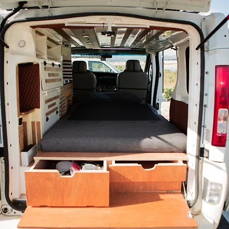 Rent Traffic Camping Rinas